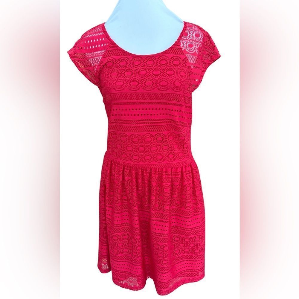 Buttons red lace cap sleeve fit and flare dress size Large.